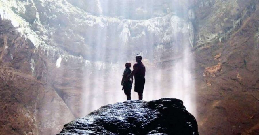 Yogyakarta: Jomblang Cave and Timang Beach Day Tour