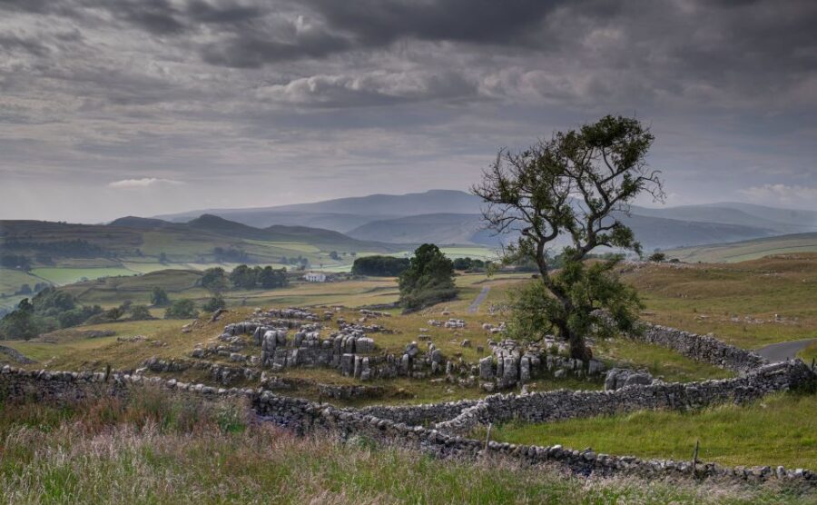 Yorkshire: Digital Self Guided Walk With Maps & Discount - About the Activity