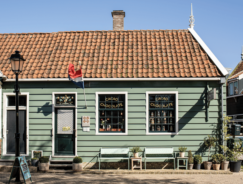 Zaandijk: Chocolate Walkabout Tour & Chocolate Tasting - Tour Overview