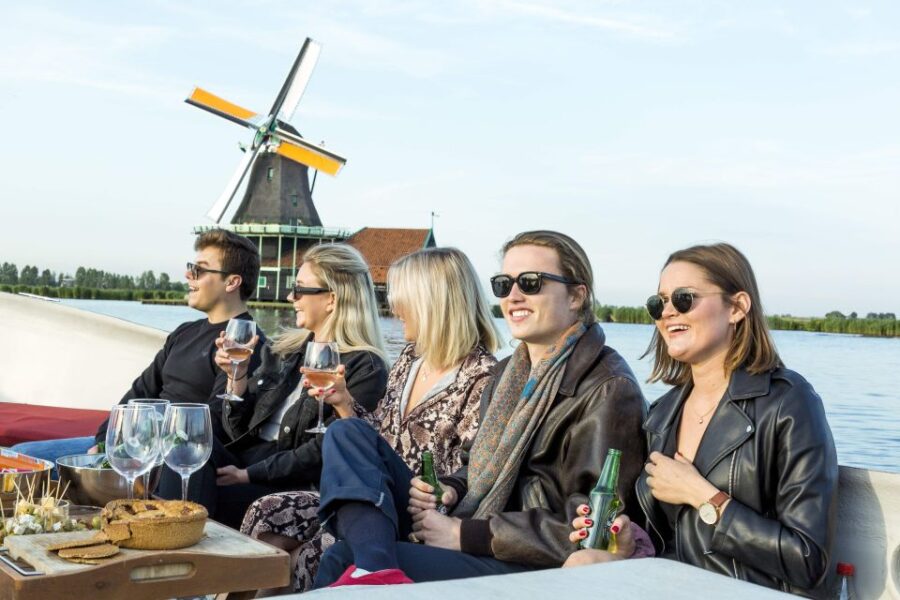 Zaanse Schans: 60-Minute Private Luxury Cruise - Luxury Cruise Experience
