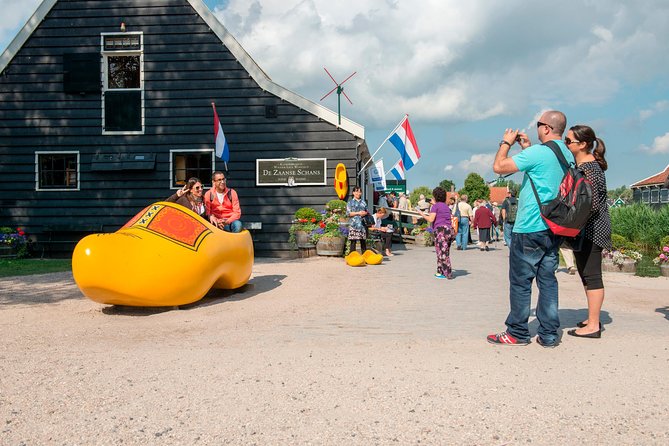 Zaanse Schans Windmills & Cheesetasting Live Guide From Amsterdam - Tour Activities