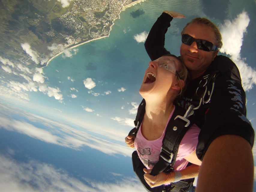 Noosa: Tandem Skydive From 15,000 Feet