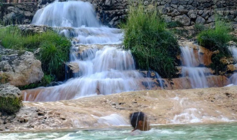 Valencia: Anna Alhambra and 3 Waterfalls Guided Tour - Explore the Medieval Town of Chella