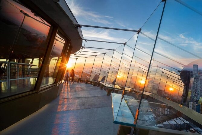 2-Day Seattle Tour From Vancouver（Chinese&English） - Meeting and Pickup