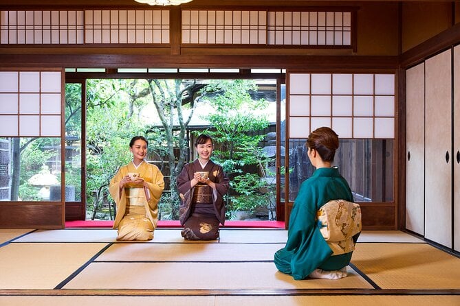 Kimono Tea Ceremony at Kyoto Maikoya, GION