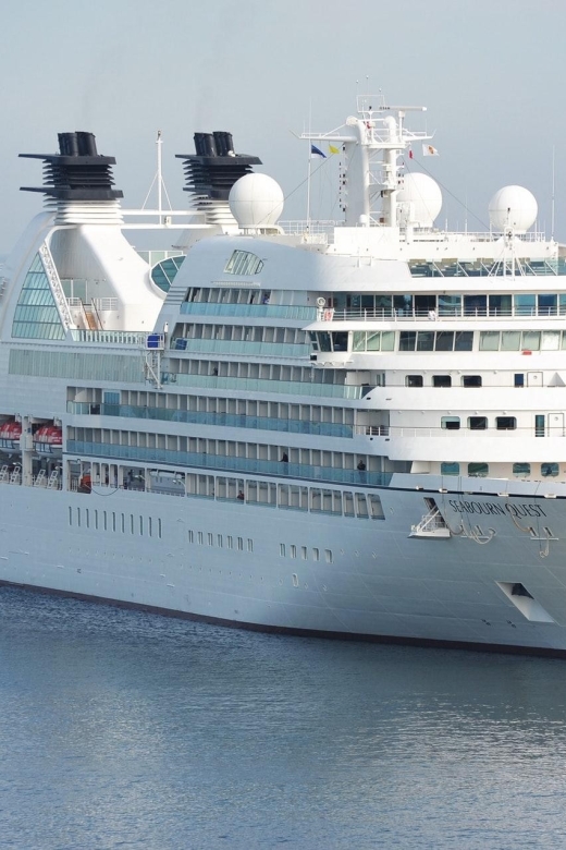Private Group Transfer: Southampton Port to London.