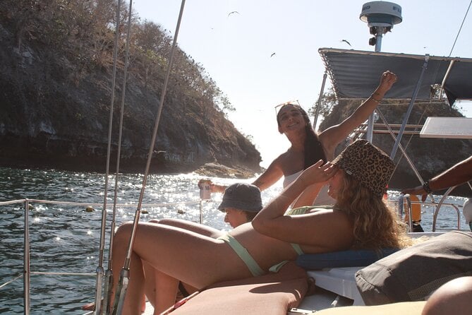 Private Sunset Sailing Cruise in Puerto Vallarta - Scheduling and Meeting Point