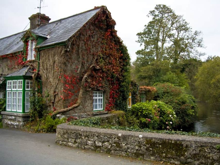 Small Group: Connemara, Sheepdog Show & Medieval Castle Tour - Cultural Experience