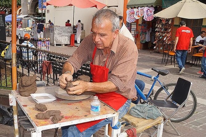 Day Trip to Artisan Villages of Jalisco From Guadalajara - Sampling Local Drinks