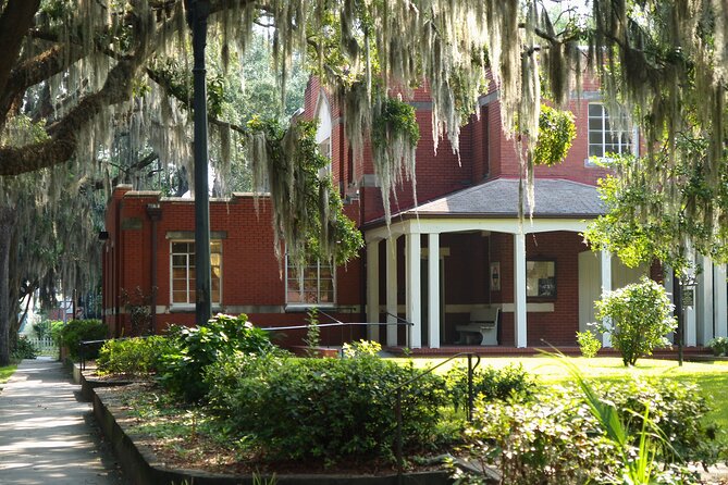 Walking Tour in Savannah Historic Church