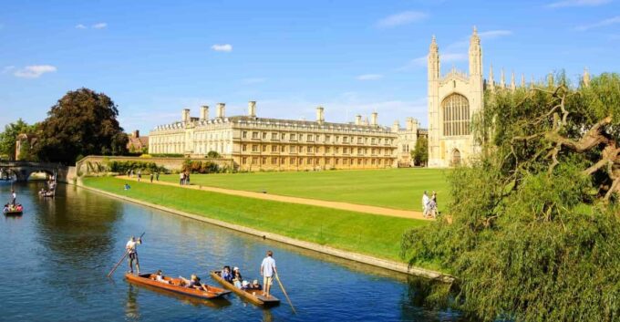 Private Round-trip Transfer: From Heathrow Airport↔Cambridge - Optional Services