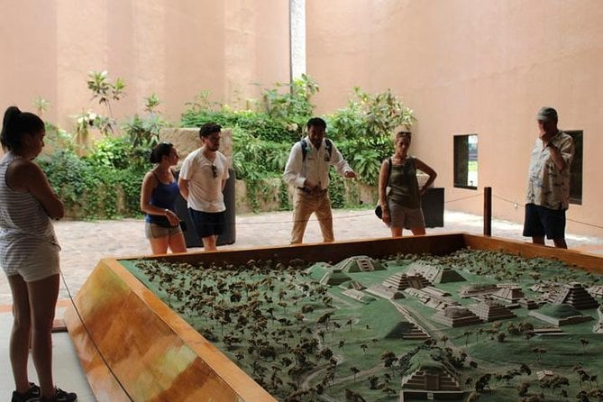 Tajin and Papantla Tour From Veracruz or Boca Del Rio. Fast Way - Pyramid of the Niches