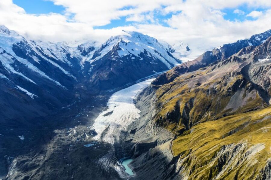 From Christchurch: Guided Day Trip to Queenstown Via Mt Cook
