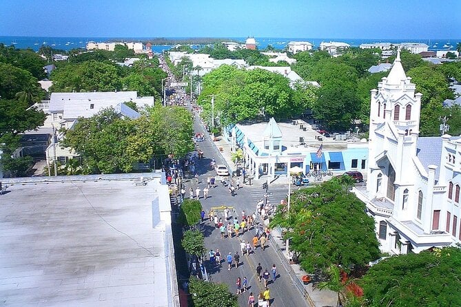 Full Day Tour of the Florida Keys - Key Largo Islamorada Key West - Exploring Key Largo