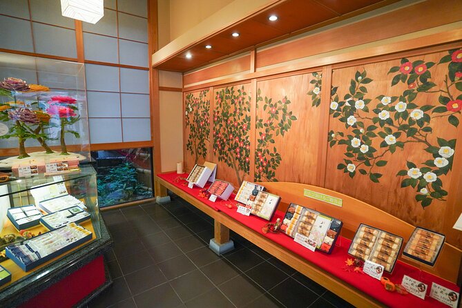 Half-Day Himeji Castle Town Bike Tour With Lunch