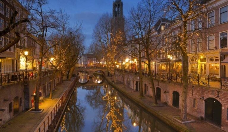 Historical Utrecht: Private Tour With Local Guide