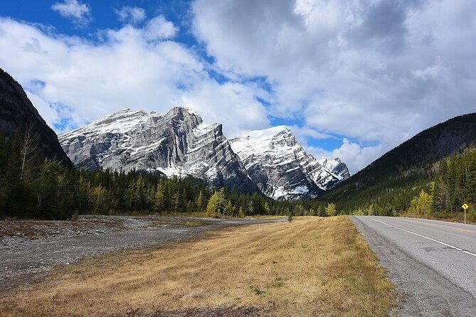 Smartphone Audio Driving Tour Between Lake Louise and Calgary - Overview of the Tour