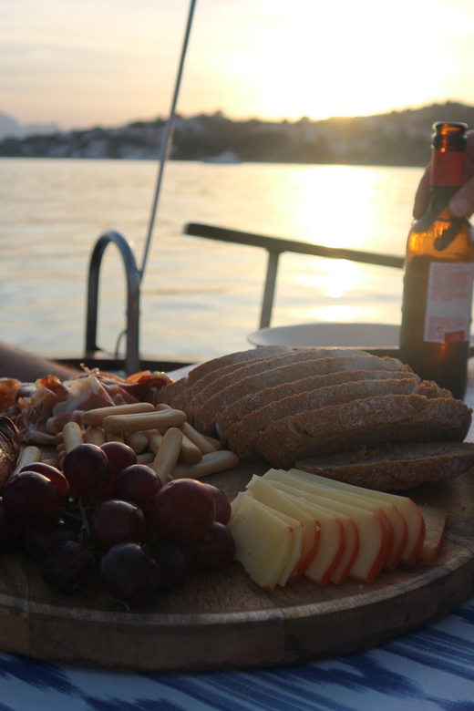 Private Boat Tour Sailing the North Coast of Mallorca