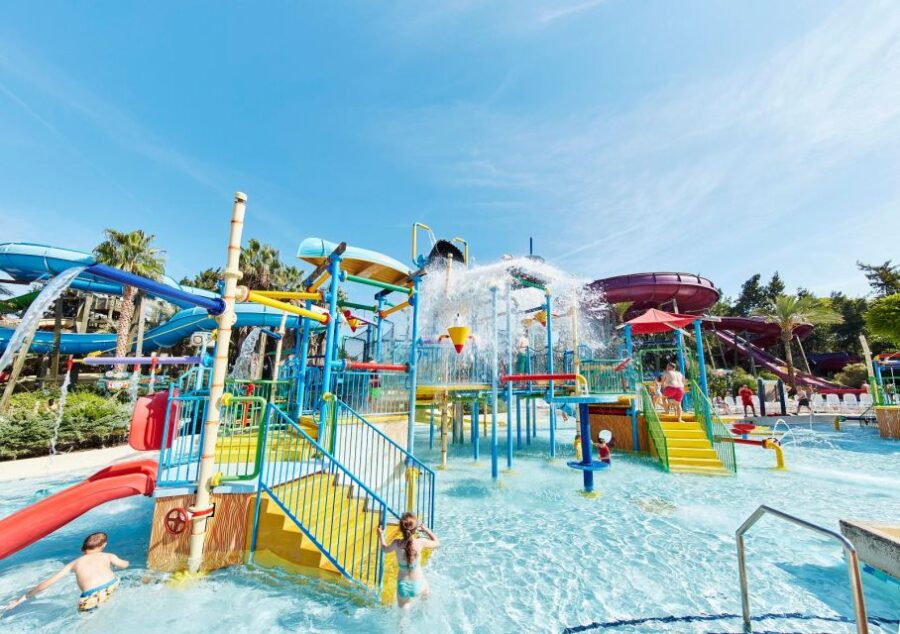Barcelona: Caribe Aquatic Park Full-Day Ticket With Transfer - Overview of Caribe Aquatic Park