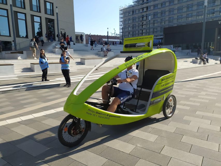 Cologne Sightseeing Rickshaw Tour