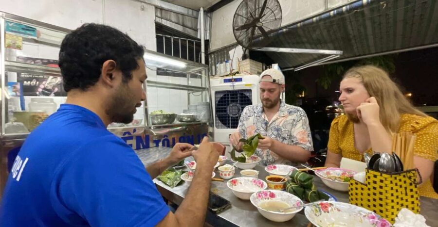 Hue : Night Local Street Food Tour by Vietnamese Cyclo