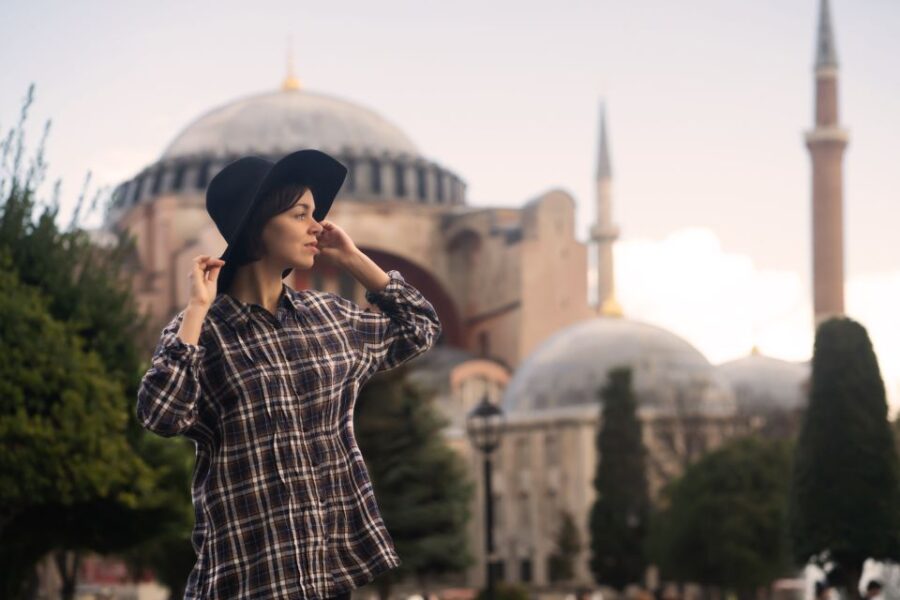 Istanbul: Private Photoshoot at Hagia Sophia&Blue Mosque