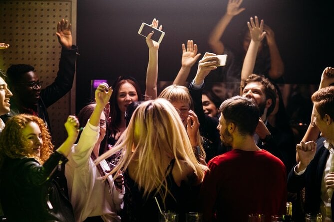 Lisbon Pub Crawl - Tour Schedule and Duration