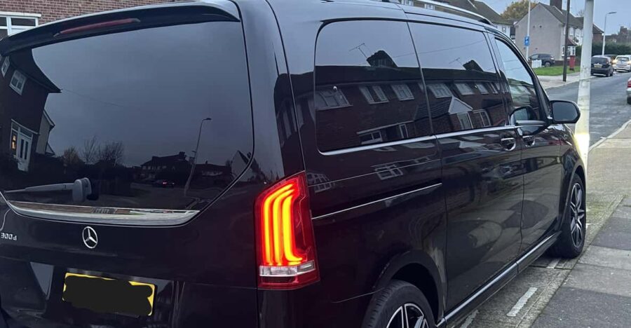 London: LHR to Oxford Executive SUV Transfer