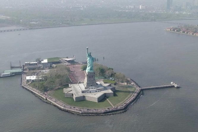 New York City Helicopter Tour With Statue Of Liberty Views