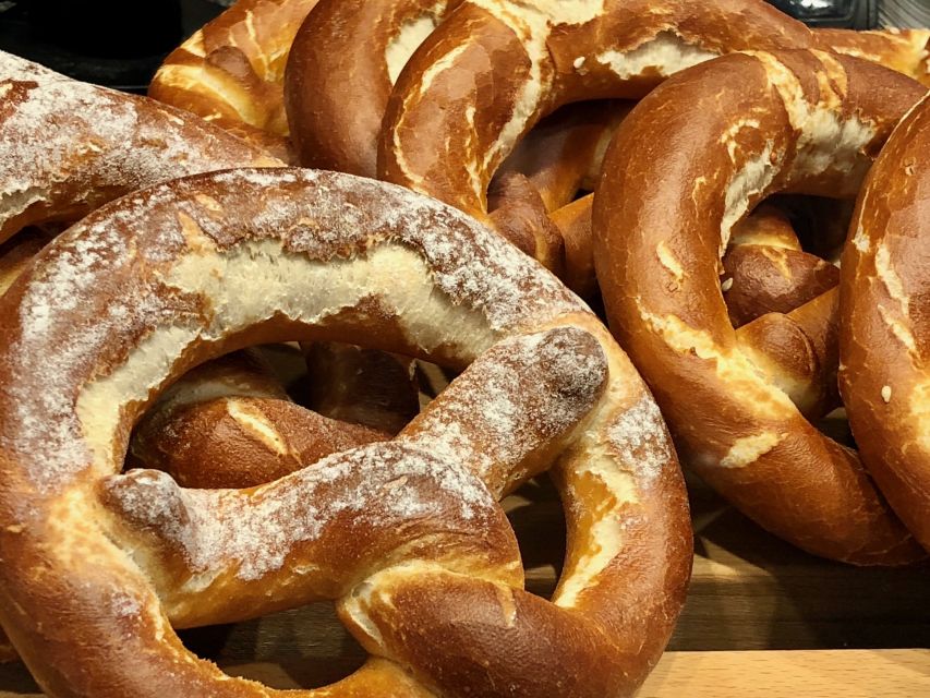 Nuremberg: Self-Guided City Tour With Culinary Stops