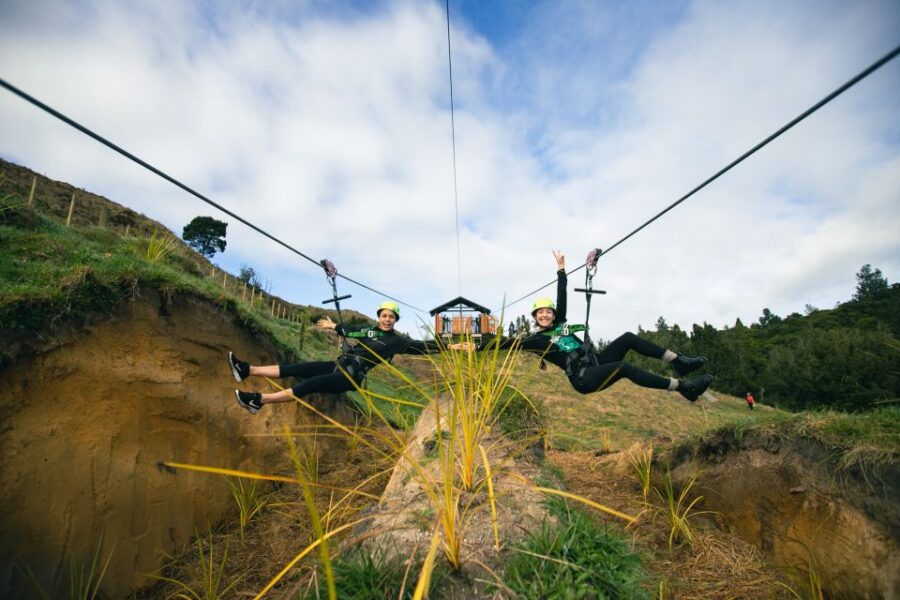 Okere Falls: Zipline Over Waterfalls Experience
