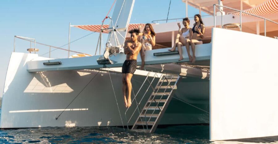 Pattaya: 3 Island-Hopping Full-Day Party Catamaran Cruise