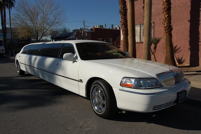 Private Las Vegas Airport to Hotel Luxury Limousine Transfer