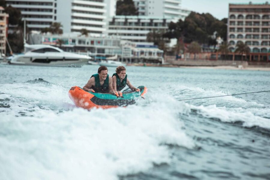 Salou: Private Zodiac Boat Trip Through the Coves of Salou