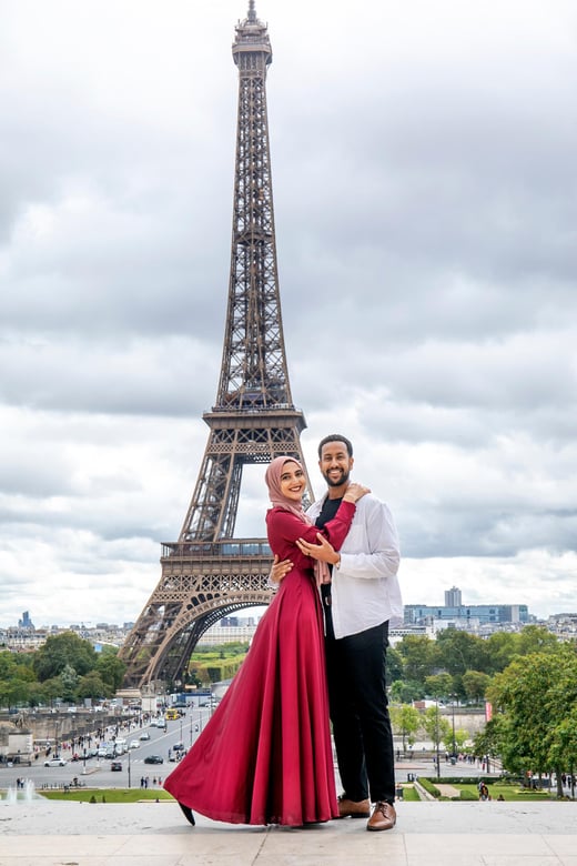 Unforgettable Photo Session Around Eiffel Tower