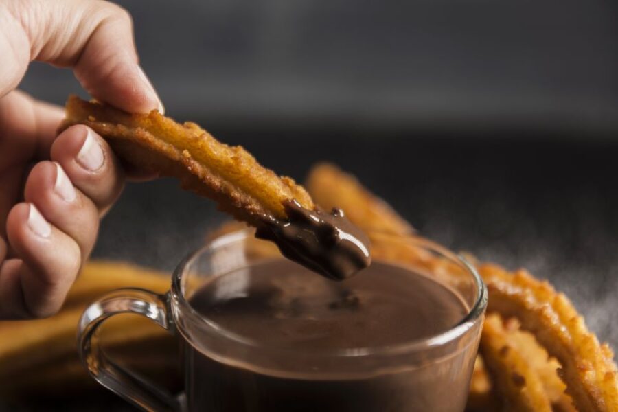 Valencia: Guided Food Tour With Chocolate Tasting Experience