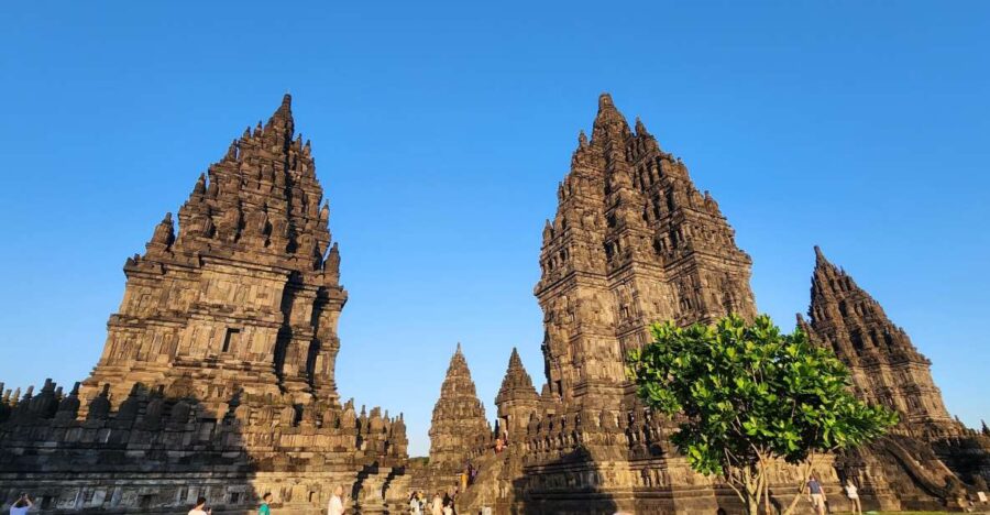 Yogyakarta: Explore & Enjoy Sunset at Prambanan Temple Tour - Tour Overview