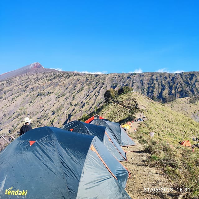 2D-1N Hiking Crater Rim Senaru Campsite