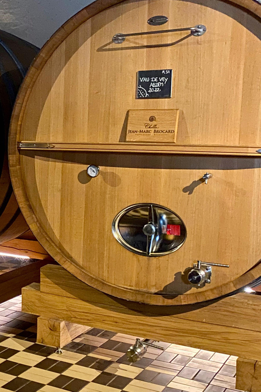 3-Day Castles, Champagne & Chablis Wine Tasting Private Tour