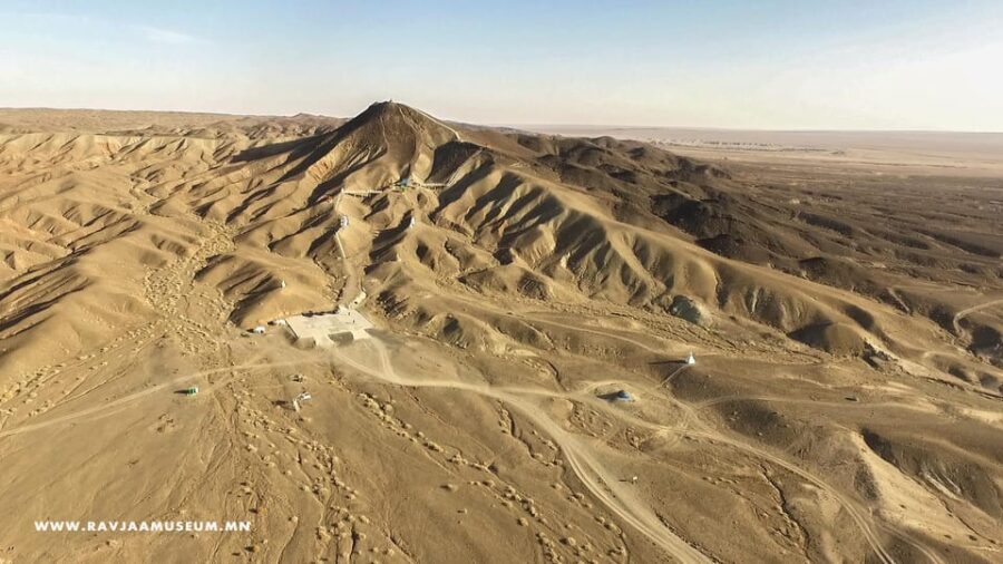 3 Day Travel to Gobi by Train Visit World Energy Center