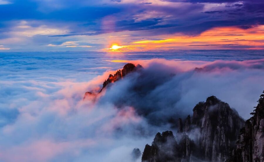 3 Days Tour Shanghai Huangshan & Hangzhou by Bullet Trains