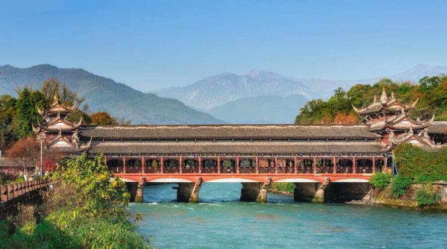 4-Day Tour From Chengdu to Jiuzhai Valley