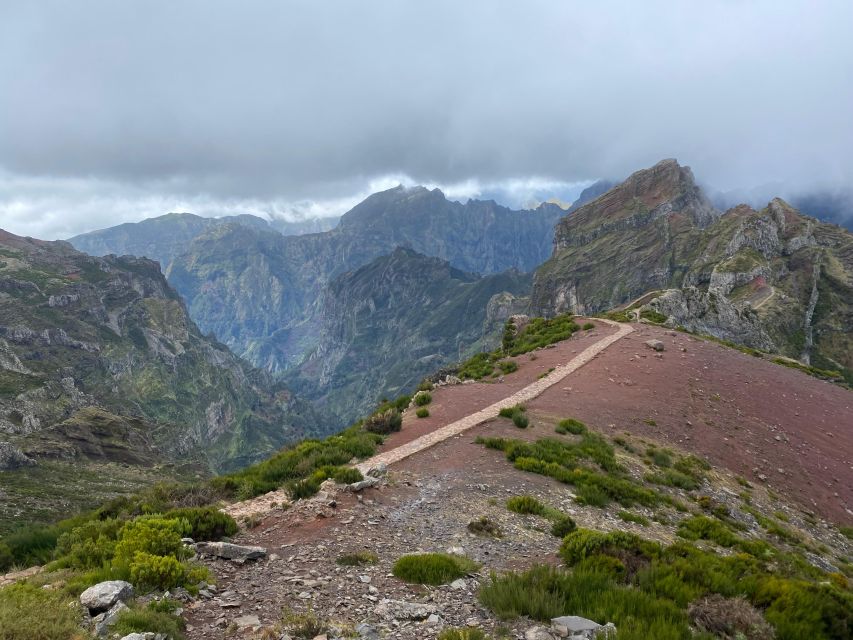 4 Hours Unique Jeep Safari Tour to Pico Do Arieiro, Madeira