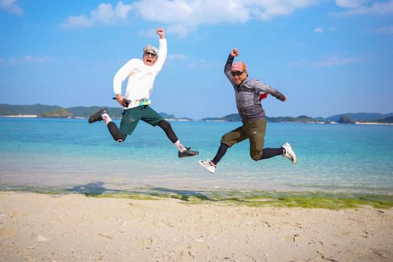 4 Person Group Tour Kerama Blue Cycling in Aka Island
