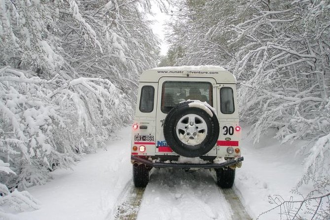 4WD Off-Road Lakes Adventure in Tierra Del Fuego