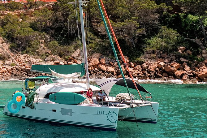 5-Hour Catamaran Tour Including BBQ