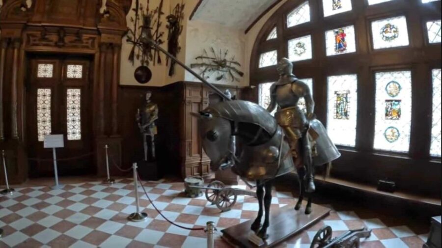 A Day at the Castles - Transylvania Full Day Private Tour