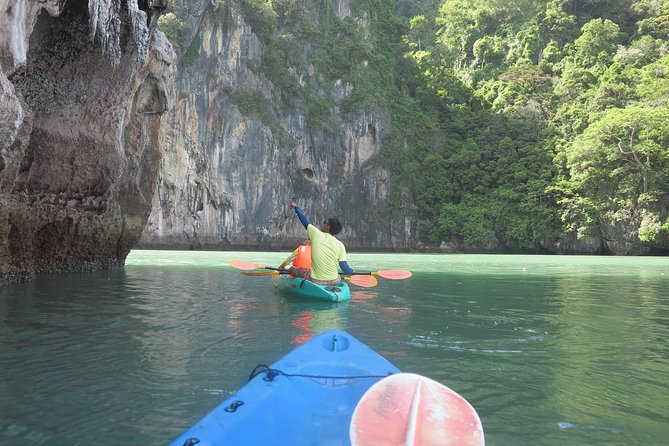 A Full Day Exploring Kayaking 3 Islands (Talabeng Sea Cave)