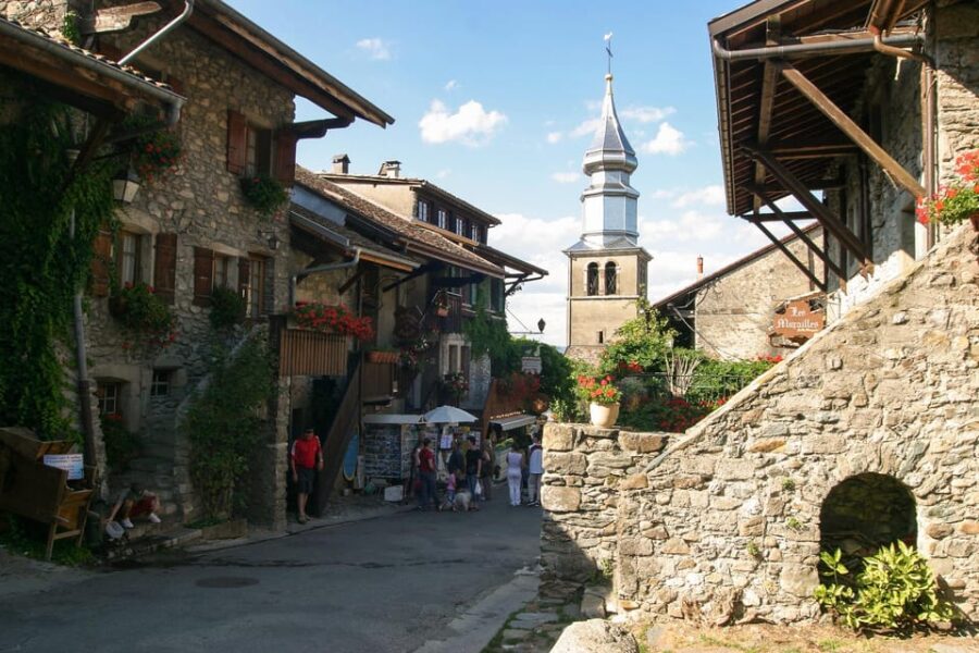 A Guided Tour of the Medieval Village of Yvoire - Tour Overview and Pricing