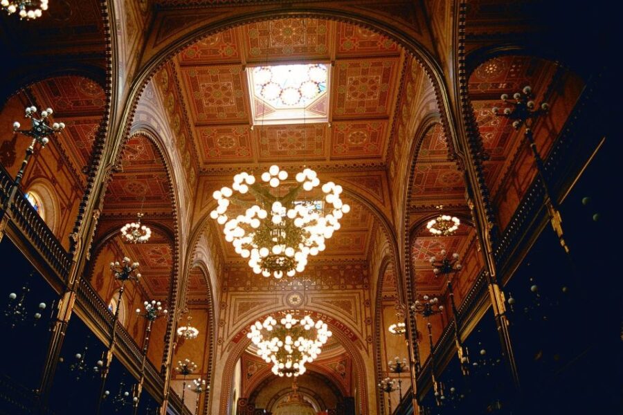 A Journey Through Jewish Budapest – Walking Tour